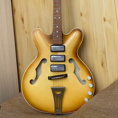 Mariya Electric Guitar 6 Strings USSR Soviet Vintage and Rare image 13