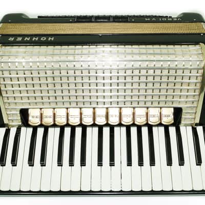 Hohner Verdi VM Piano Accordion 120 Bass, made in Germany, Straps and Hard Case, Vintage Original Musical Instrument, 2720 image 5