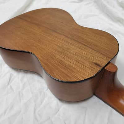 Yamaha Model GL1 Guitalele image 7