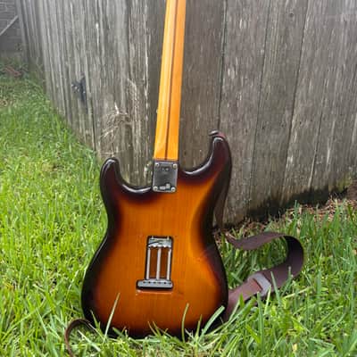 Fender American Vintage II '57 Stratocaster 2022 - Present - 2-Color Sunburst image 4