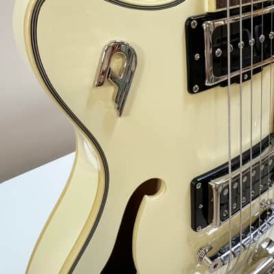 Duesenberg Fullerton TV - Vintage White image 13