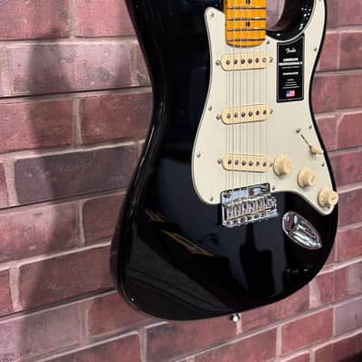 Fender American Pro II Stratocaster - Black image 5