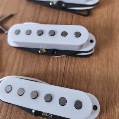 Suhr V60 Alnico V Special Guitar Pickup Set White image 3