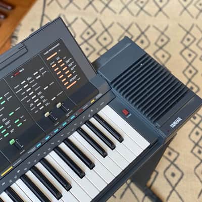 Yamaha Portasound PSR-6300 image 2