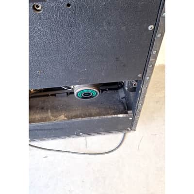 Roland Jazz Chorus 160 - Guitar Amplifiers - Good w/ wheels on image 15