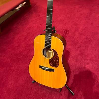 Martin D-18VS - Natural image 1