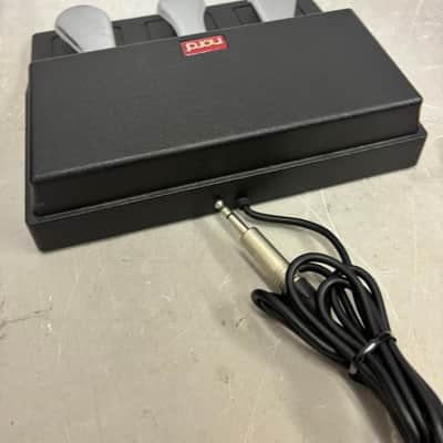 Nord NTP Triple Keyboard Pedal 2020s - Black image 5