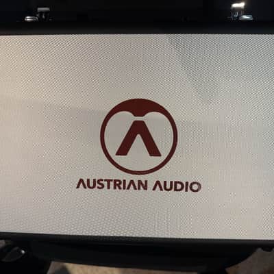 Austrian Audio OC818 Studio Set 2023 - Present - Champagne image 3