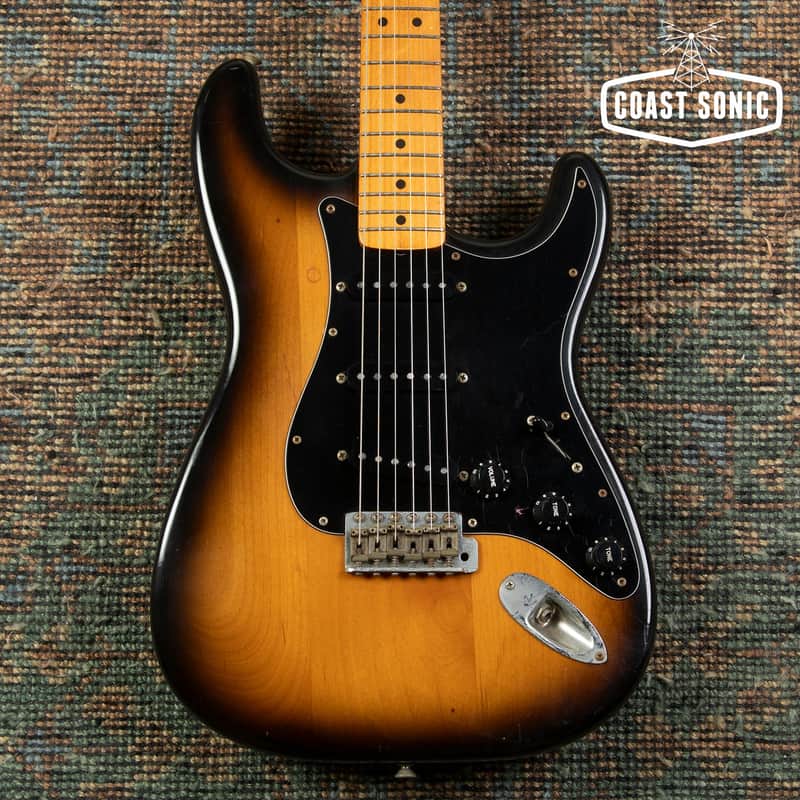 1991 Fender '57 American Vintage Reissue Stratocaster AVRI USA w/case image 1