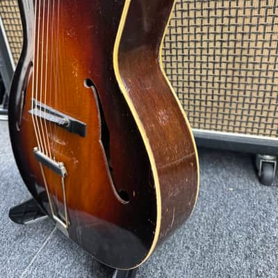 Gibson L-37 1935 Archtop Acoustic -  Sunburst image 3