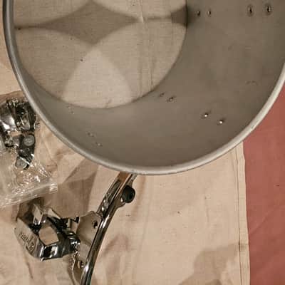 Gretsch ?? Usa ?? Mid 90's - Ready for wrap.. 13x10 power tom wrap image 3