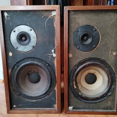 Acoustic Research AR4x speakers in good condition - 1970's image 1