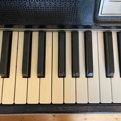 Wurlitzer 200A 64-Key Electric Piano 1974 - 1983 - Black image 15