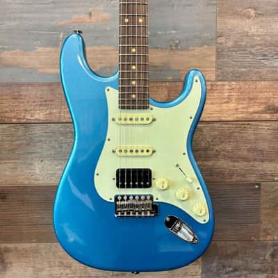 Suhr Classic S Antique Roasted HSS 2023 - Lake Placid Blue image 2