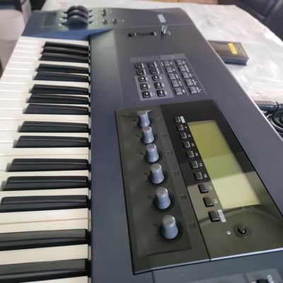 Yamaha EX5 Synthesizer Sampler Workstation 76 Keyboard W/ Aftertouch AWM VL FM floppies & Manual image 9