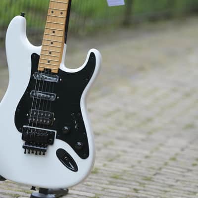 Jackson 50th Anniversary Iron Maiden Adrian Smith Jackson SC1 - Snow White(2) image 3