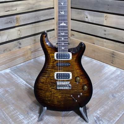 PRS Core Series Modern Eagle V Black Gold Wraparound Burst with Hardshell Case image 3