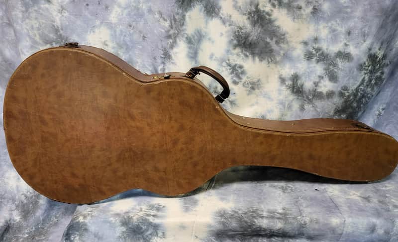 Vintage 1972 Gibson J45 J50 16 inch Brown Red Interior Hard Shell Guitar Case image 1