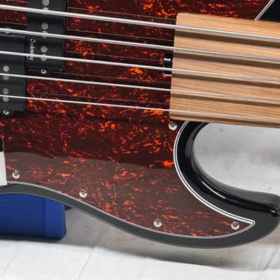 Sadowsky MetroExpress Hybrid P/J Fretless 5-string Bass - Black image 6