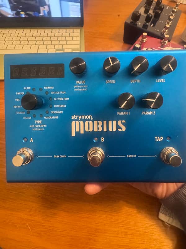 Strymon Mobius
