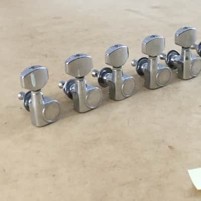 Vintage Genuine Fender Squier 2 Pin Mount Guitar Tuners Light Relic Drilled Post image 2