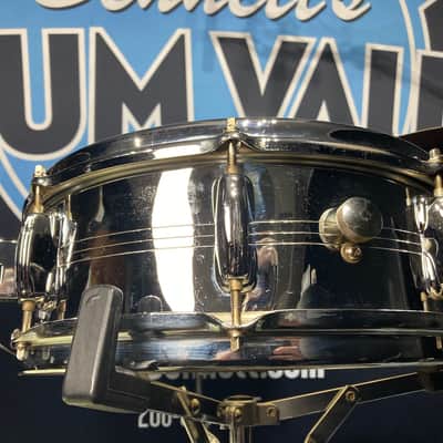 Slingerland - 5x14" Sound King, 8-Lug Snare Drum, with Trick Strainer 1974–1976 - Chrome Over Brass Shell. image 13