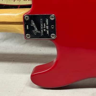 Fender Limited Edition '94 American Special Stratocaster Guitar with Case 1994 - Lipstick Red / Maple neck image 13
