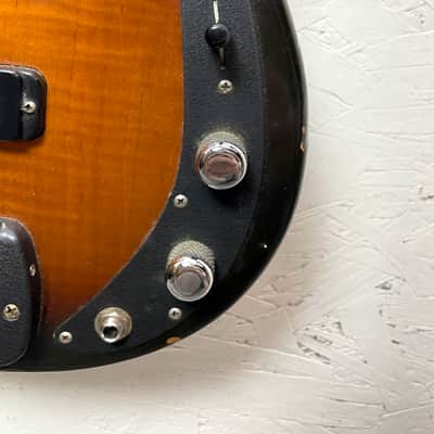 Vintage G&L SB-2 1982 - Sunburst - Looks old, plays like new image 12