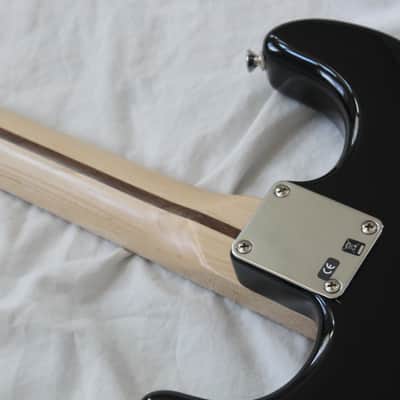 2006 Fender Stratocaster No Pickguard FSR Limited Edition 60th Diamond Anniversary Guitar - Black image 21
