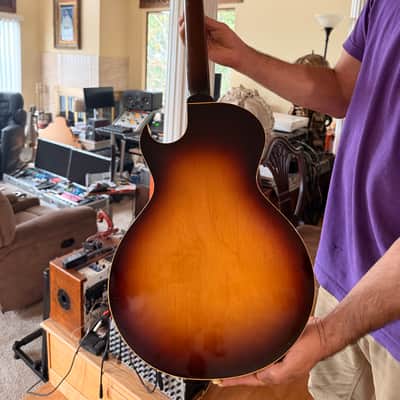 Gibson ES-140T 3/4 1957 Sunburst image 3