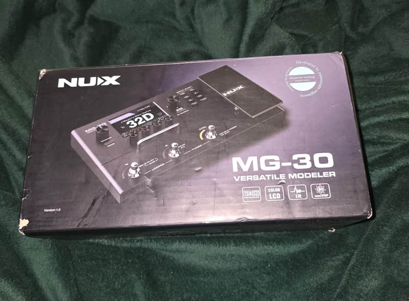 NuX MG-30 Versatile Modeling Guitar Processor 2021 - Black image 1