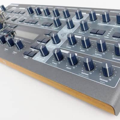 Access Virus Ti 2 Synthesizer Desktop + Fast Wie Neu + 1Jahr Garantie image 3