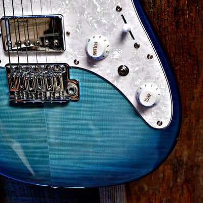 Immagine Ibanez AZ22S1F-TXB Standard - Transparent Turquoise Burst w/ Hard Case - 5