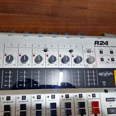 Zoom R24 Mint Condition image 3