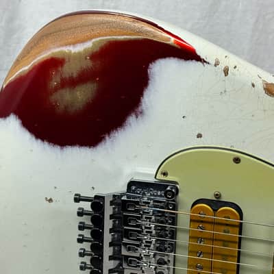 Fender USA Custom Shop Limited Edition White Lightning Stratocaster FR HSS 22 Guitar with COA + Case 2023 - Olympic White top / Candy Apple Red bottom / Rosewood fingerboard image 5