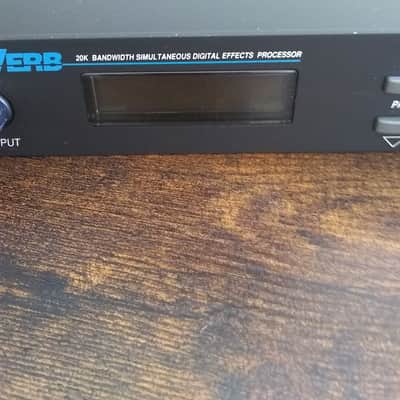 Alesis QuadraVerb 20k Bandwidth Simultaneous Digital Effects Processor 1990s - Black image 2