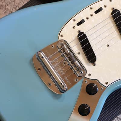 1966 Fender Mustang Electric Guitar Daphne Blue + OHSC image 4