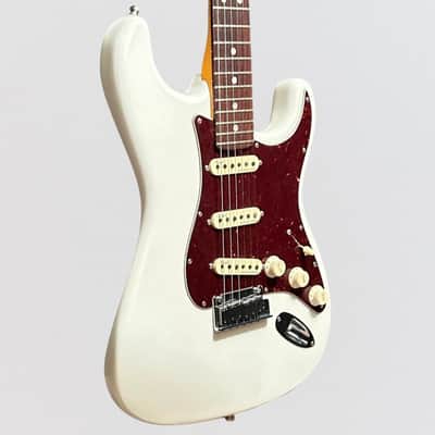 Fender American Ultra Stratocaster USA Electric Guitar 2020 - Arctic Pearl image 2