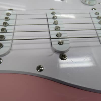 Squier Mini Stratocaster with Laurel Fretboard 2020 - Present - Shell Pink image 11