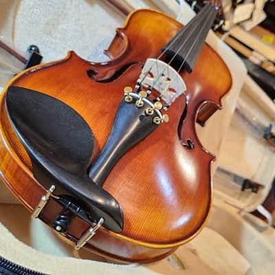 Cecilio 4/4 Advanced to Professional Level Violin Featuring Aged 7 Years+ Select Solid Spruce Top Highly Flamed One-Piece Maple Back and Sides, Real Ebony Components, Brazilwood Bows, Hand-Rubbed... image 14