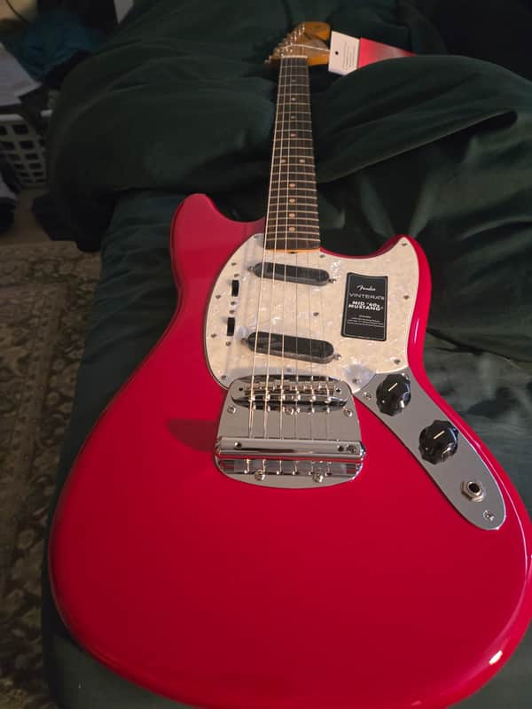 Fender Vintera III Mid '60s Mustang 2025 - Present - Dakota Red