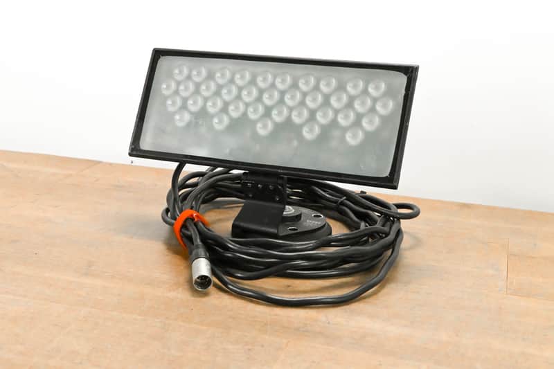 Philips Color Kinetics ColorBlast 12 Wash Light Fixture CG011PU image 1