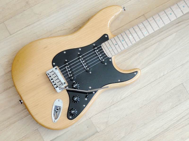 2000s Fender Lite Ash Stratocaster Electric Guitar Seymour Duncan