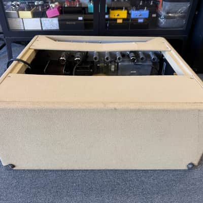 Fender Vibro-King 60-Watt 3x10" Guitar Combo Amp- USA-2001 - Blonde w/Supro BD10 speakers image 15