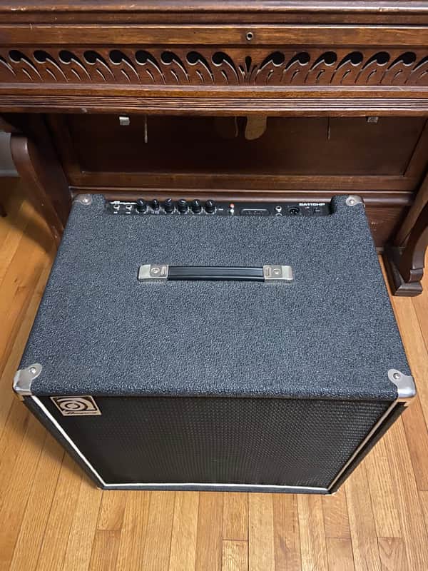Ampeg BA115HP 220-Watt 1x15