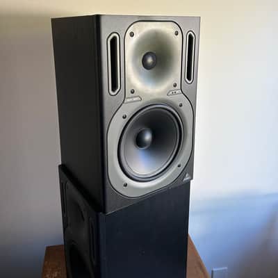 Behringer Truth B2031 8.75" Powered Studio Monitor 2004 - Present - Black image 1