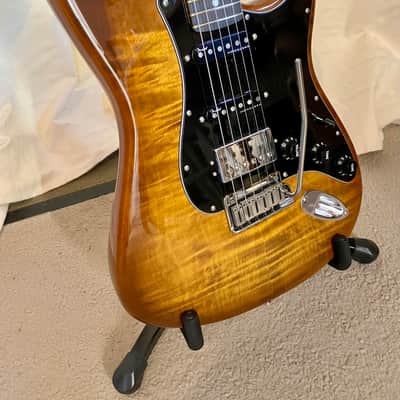 Fender Limited Edition American Ultra Stratocaster HSS Tiger's Eye 2024 - Flame Burst image 20