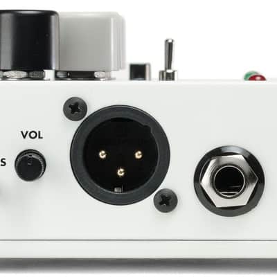 Electro-harmonix Battalion Bass preamp and DI image 2