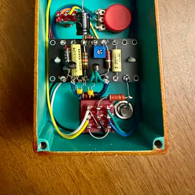 Heritage Effects Copper Fuzz 2025 - Candy Copper image 3