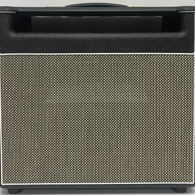 Guitar Cabinets Direct Marshall® Compact 18 Watt Front Mount 1×12 Style Guitar Amplifier Combo Speaker Cabinet image 1